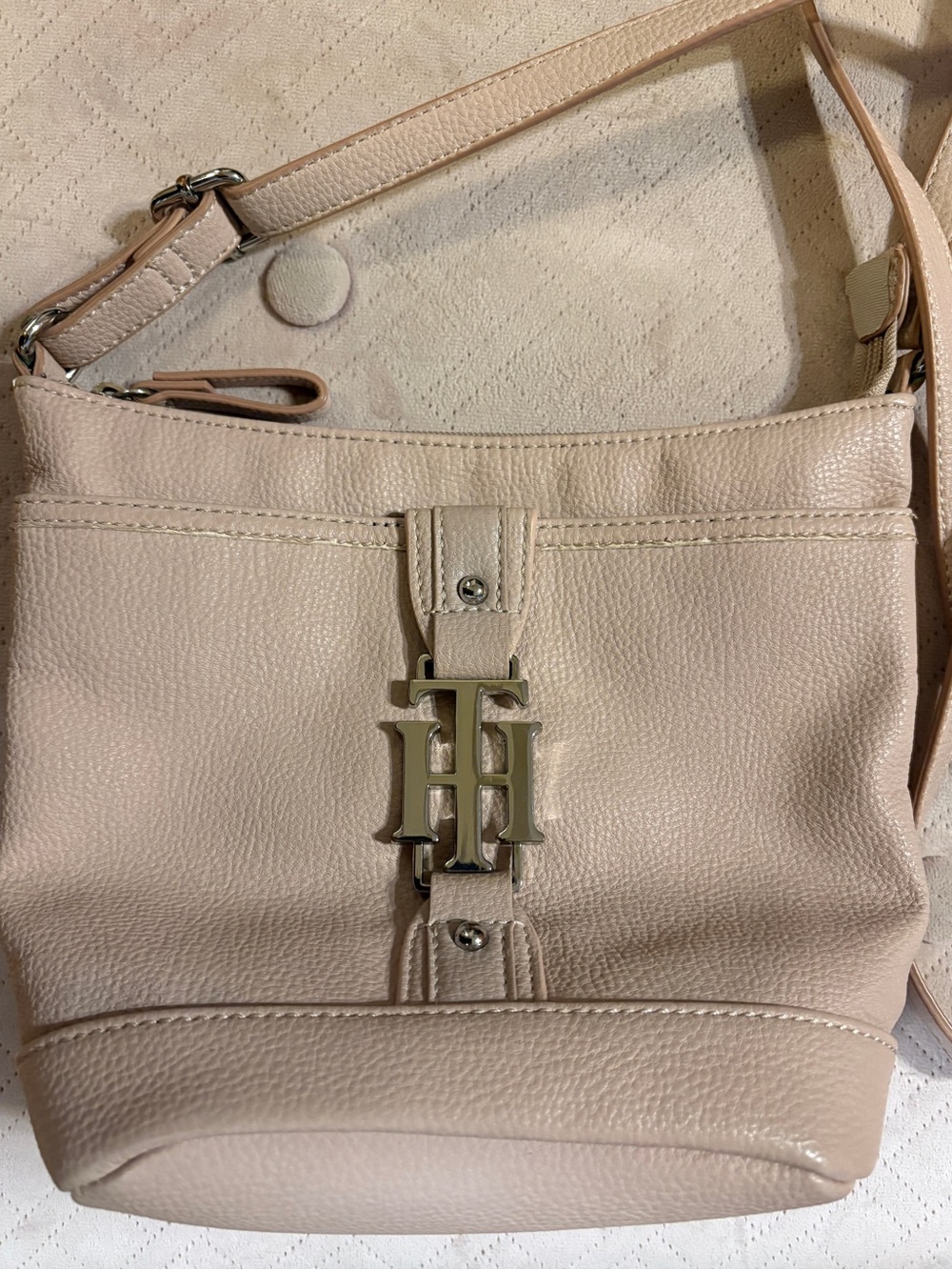 Tommy Hilfiger light pink faux Leather crossbody Bag with Silver Logo